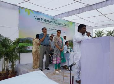 Environment Minister launches Van Mahotsav Plantation Drive 2016 at Shashtri Park, 26th August 2016