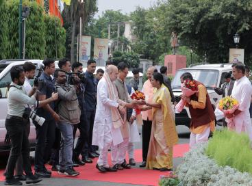 Meet & Greets with Political Leaders 