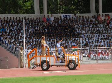 Chief Minister Delhi unfurls tricolor at Chhatrasal Stadium, greets citizens on the occasion of Independence Day, 15th August 2016