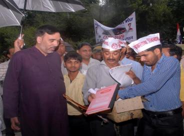 Various labour unions meet Minister Gopal Rai on minimum wages, 11th August 2016