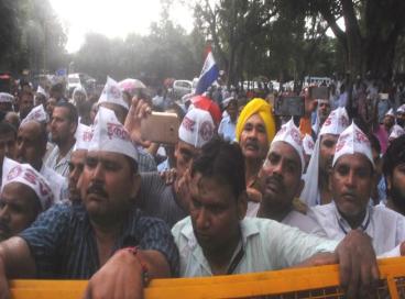 Various labour unions meet Minister Gopal Rai on minimum wages, 11th August 2016