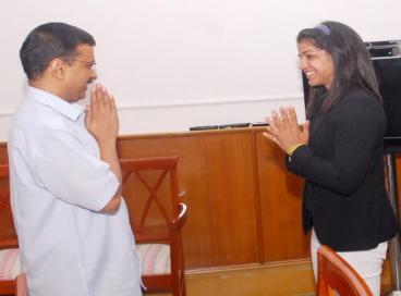 Delhi Govt felicitates Olympic medal winners PV Sindhu & Sakshi Malik, 31th August 2016