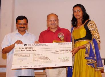 Delhi Govt felicitates Olympic medal winners PV Sindhu & Sakshi Malik, 31th August 2016	