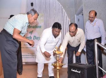 Release: Earth Day Observed at Delhi Secretariat, 22th April 2016,