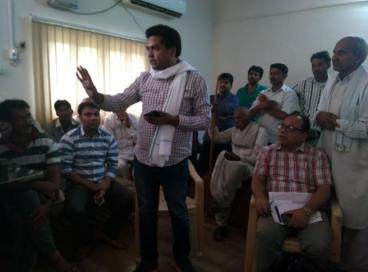  DJB Chairman Kapil Mishra exposes BJP's propaganda on migration in Ghumanhera Village due to water scarcity,27th May 2016	