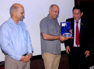 Deputy Chief Minister tells Cambodian delegation about measures on Anti Corruption, 27th April 2016,	