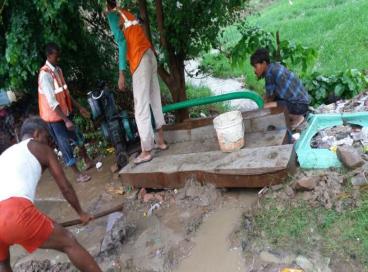 PWD conducts round the clock operations to clear water logging, 16th July 2016