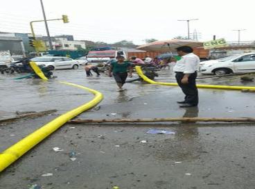 PWD conducts round the clock operations to clear water logging, 16th July 2016